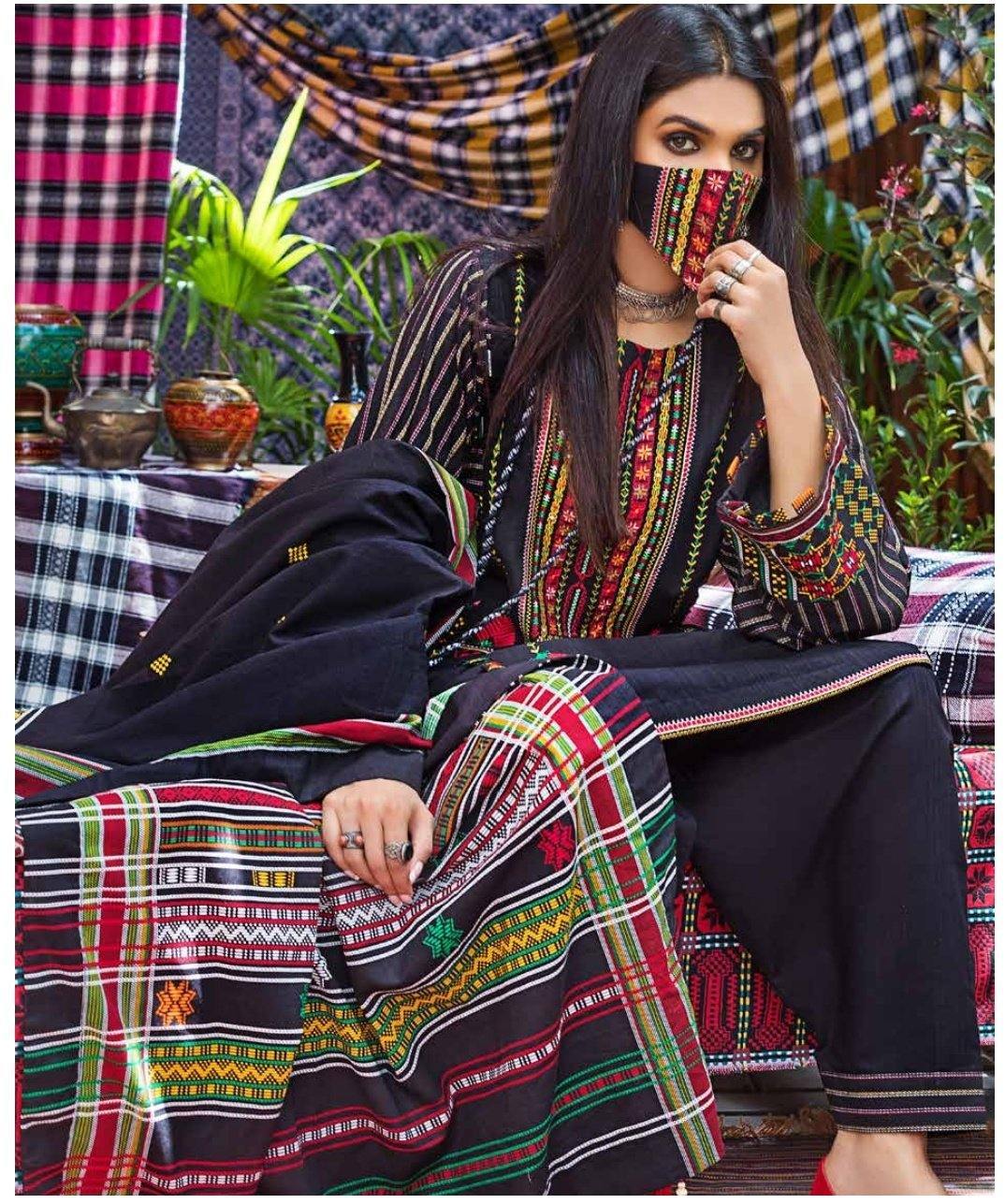 img_gul_ahmed_khaddar_pre_fall_winter_collection_awwal_boutique
