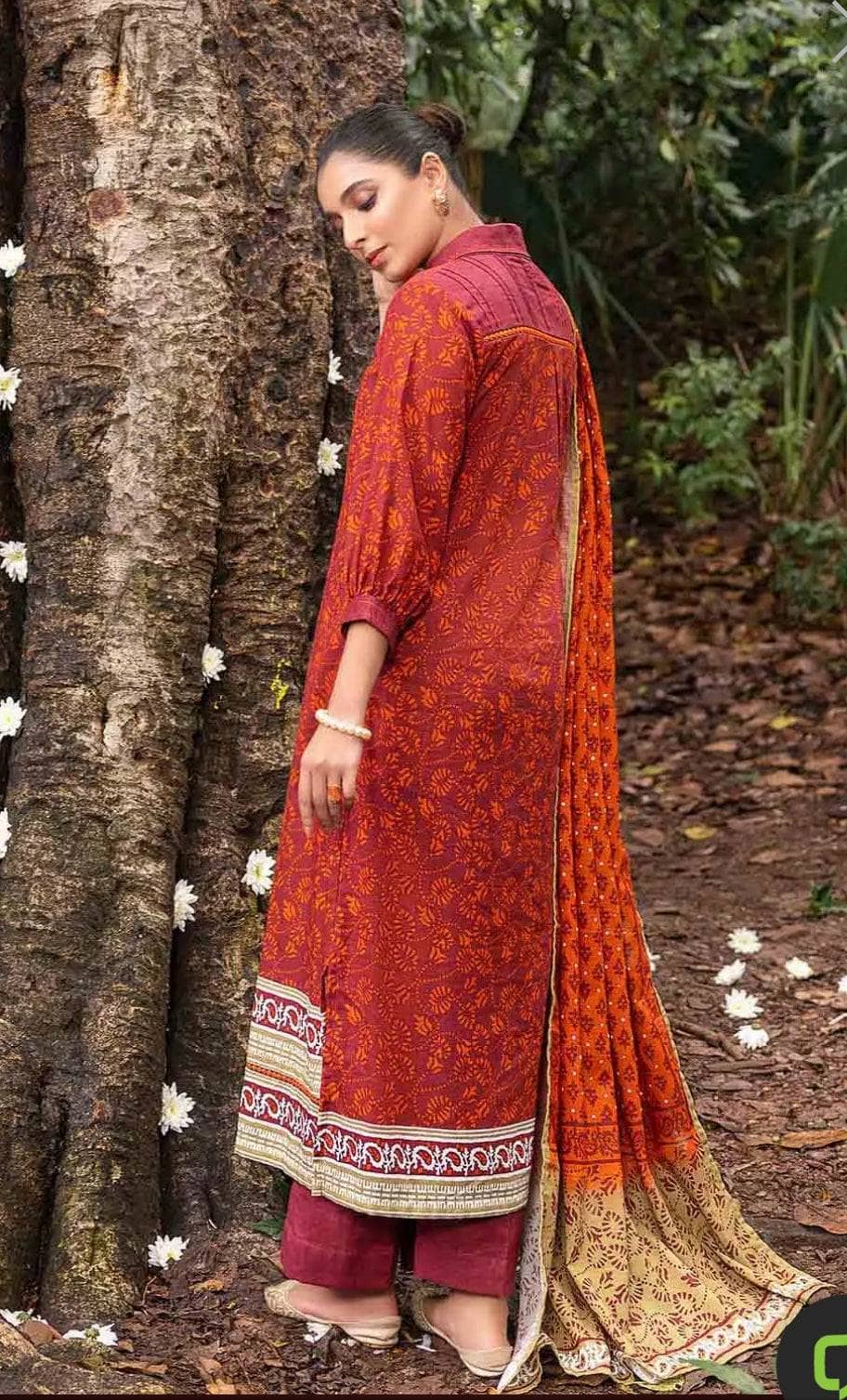 img_gul_ahmed_khaddar_awwal_boutique