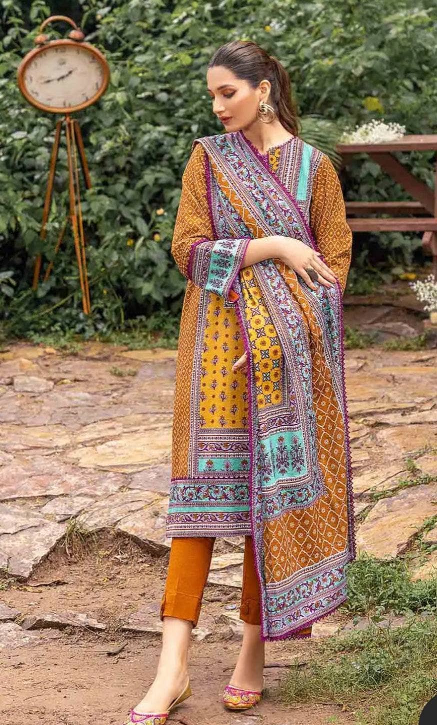 img_gul_ahmed_khaddar_awwal_boutique