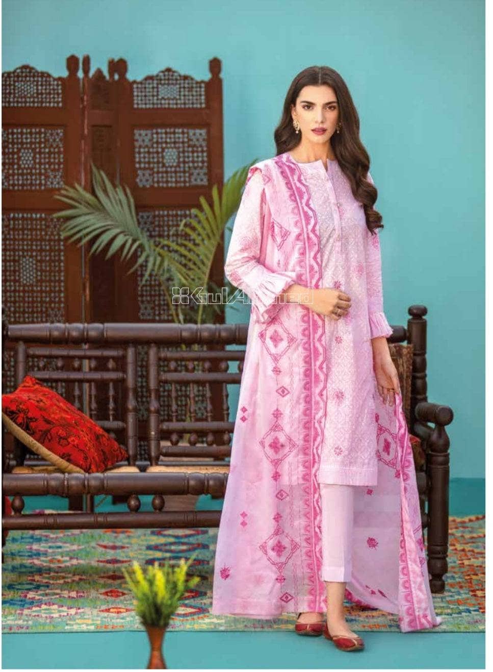 img_gul_ahmed_summer_essential_lawn_2022_awwal_boutique