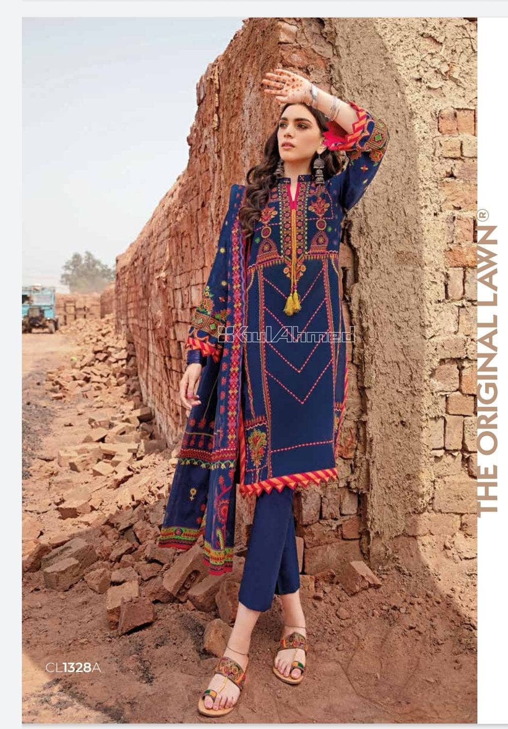 img_gul_ahmed_lawn_2022_awwal_boutique