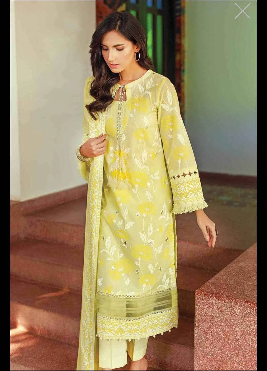 img_gul_ahmed_summer_essential_lawn_2022_awwal_boutique