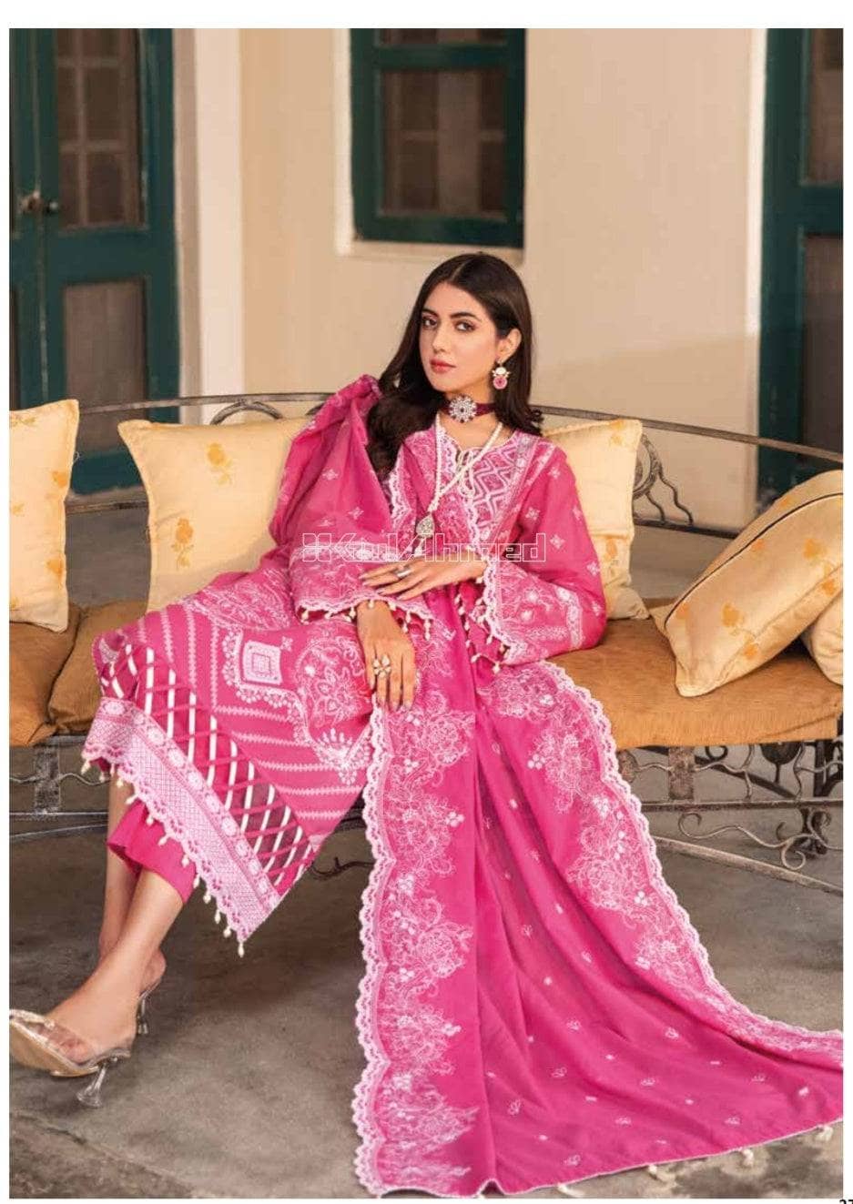 img_gul_ahmed_lawn_2022_awwal_boutique