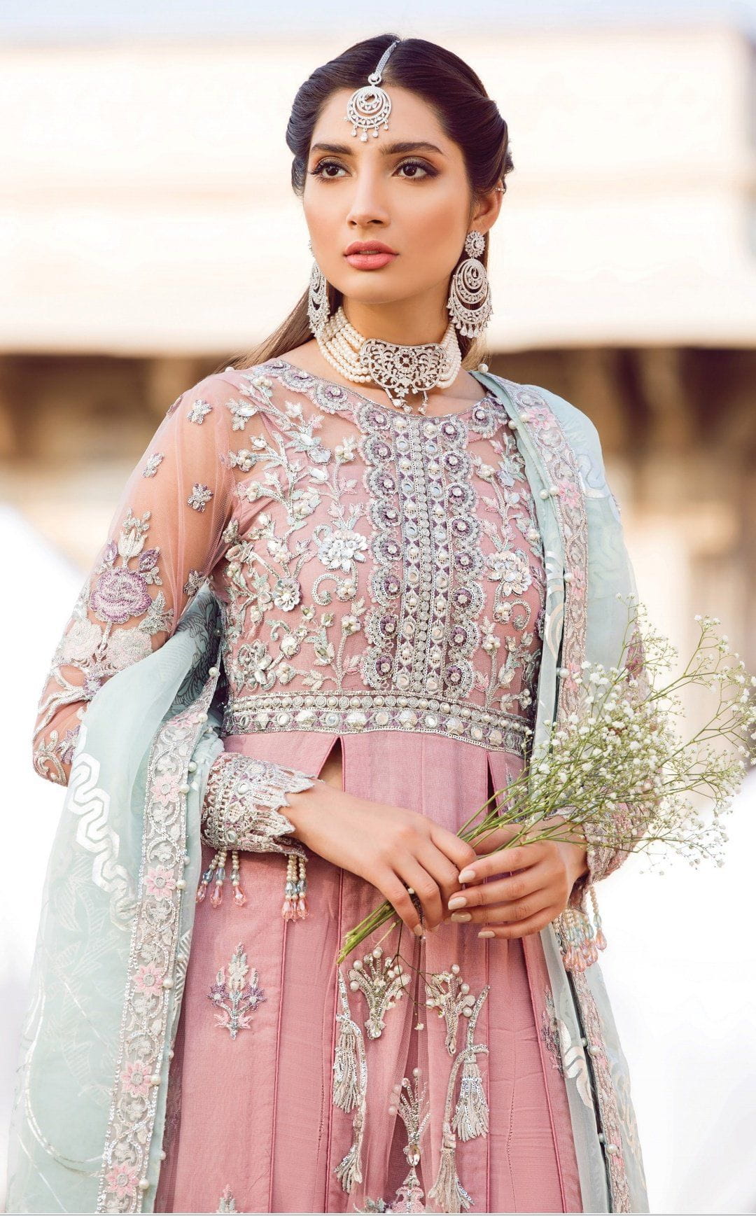 img_gulaal_zohra_wedding_edition_awwal_boutique