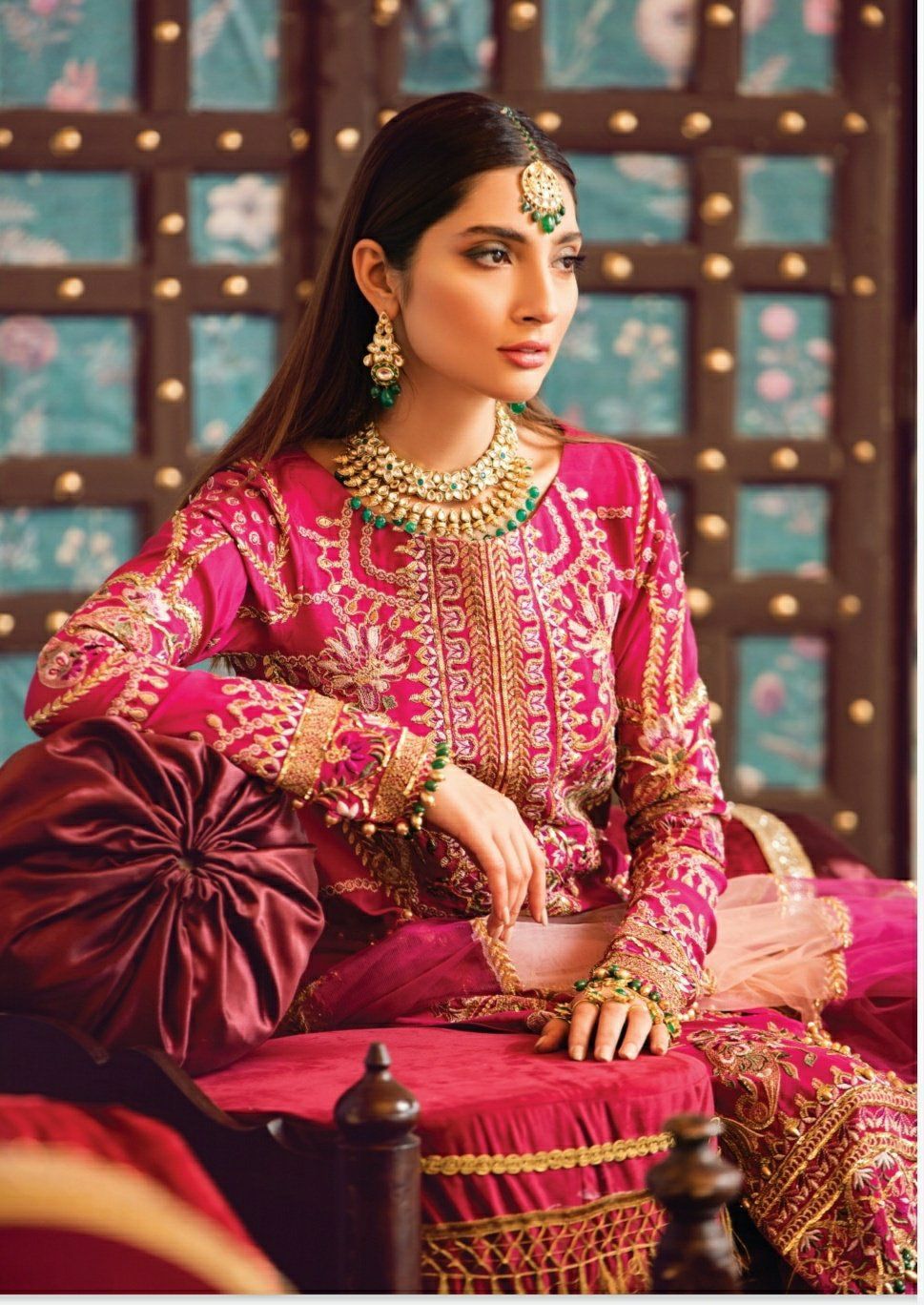 img_gulaal_zohra_wedding_edition_awwal_boutique