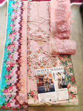 img_open_pics_honey_waqar_lawn_awwal_boutique
