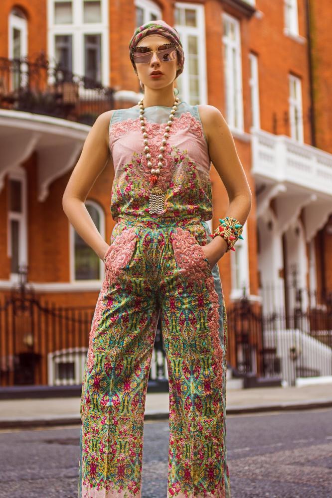 img_honey_waqar_lawn_collection_sale_awwal_boutique