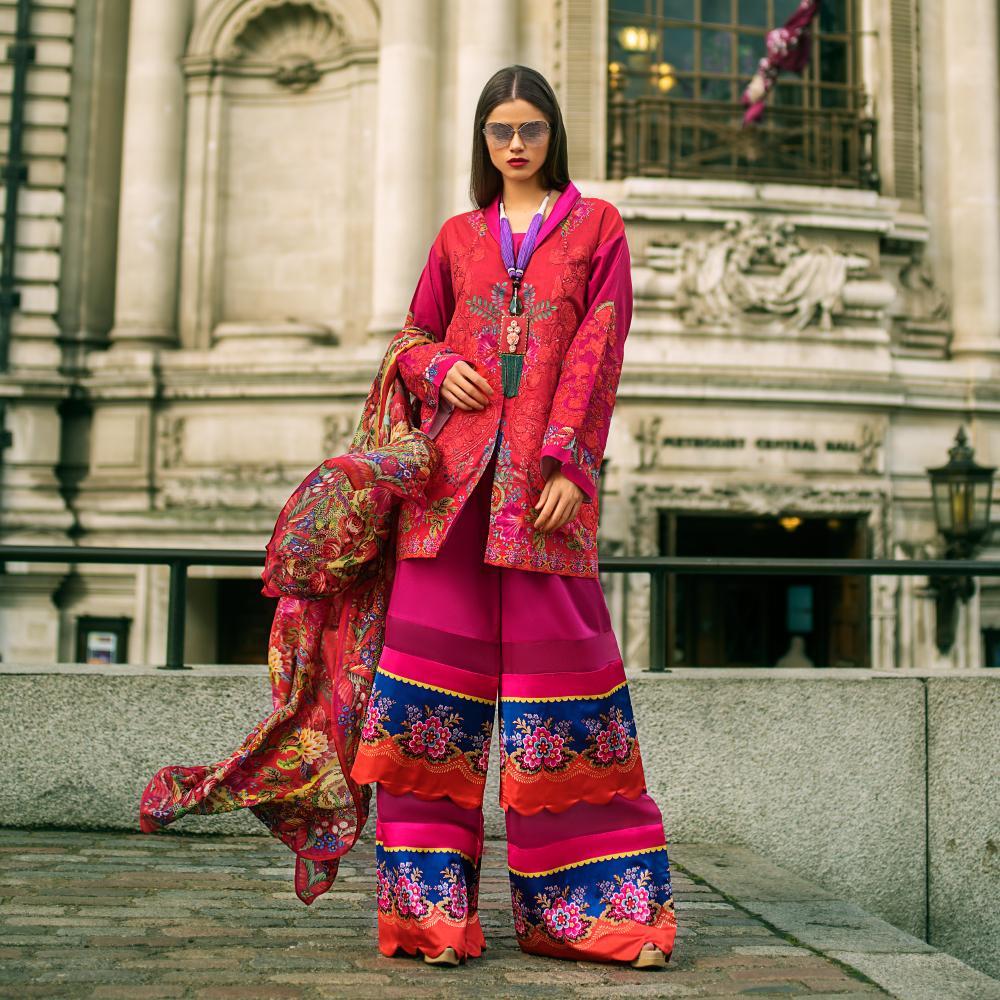 img_honey_waqar_lawn_collection_sale_awwal_boutique