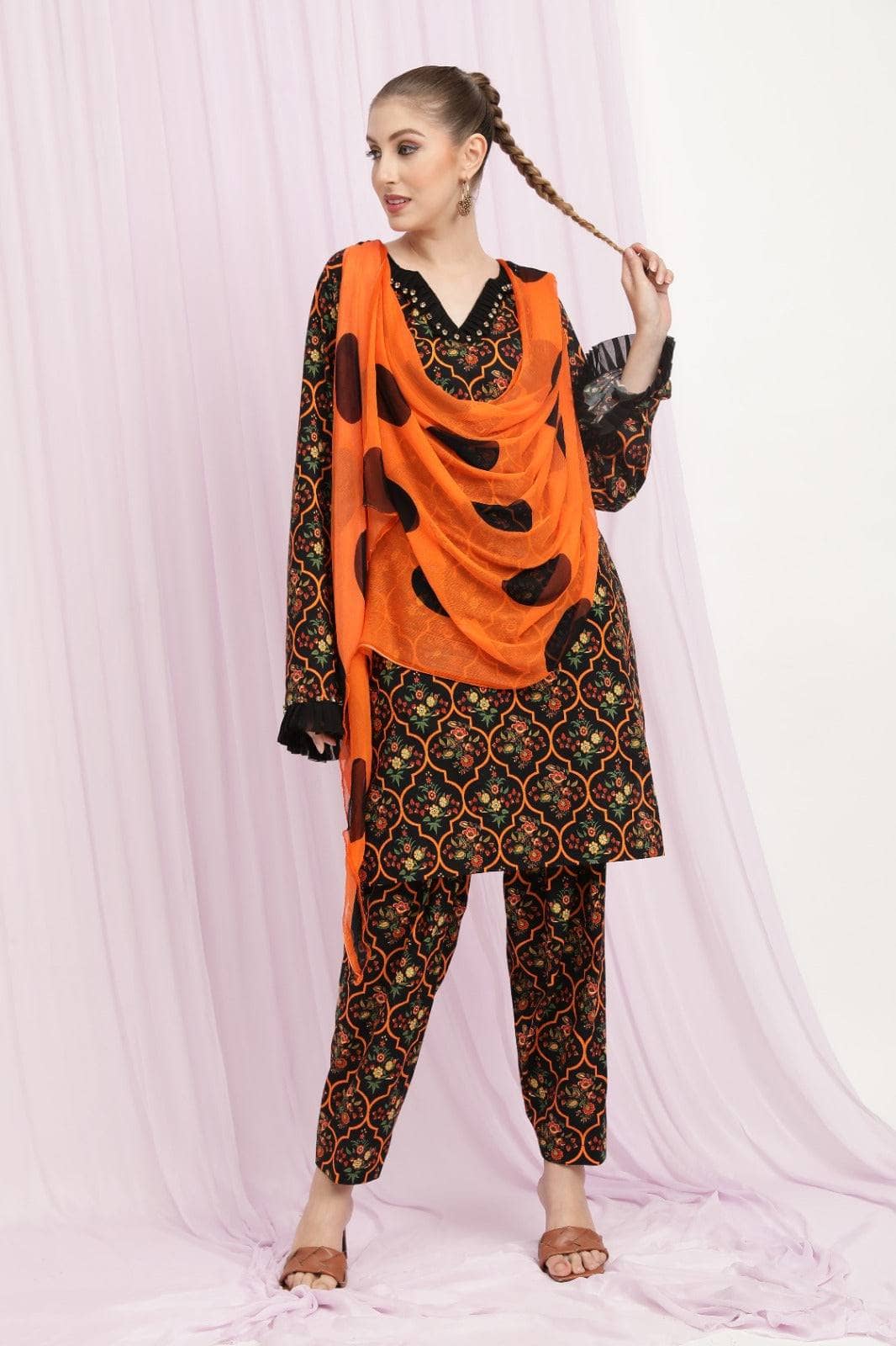 img_house_of_mist_lawn_23_awwal_boutique