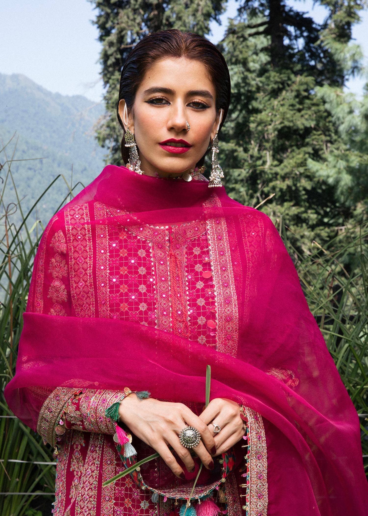 img_hussain_rehar_karandi_22_awwal_boutique