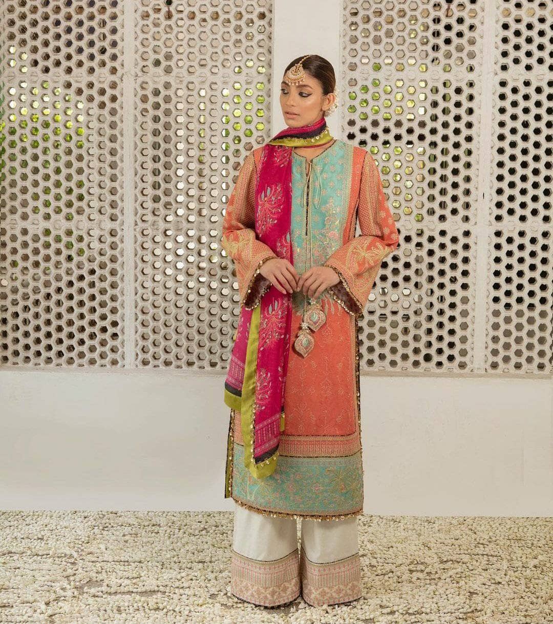 img_husain_rehar_luxury_lawn_2021_awwal_boutique