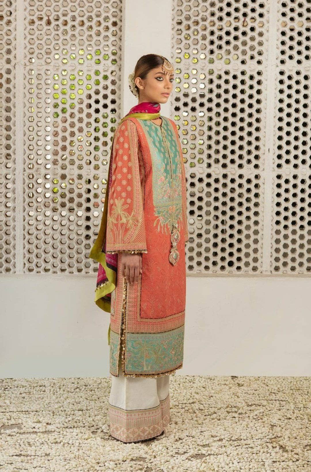 img_husain_rehar_luxury_lawn_2021_awwal_boutique
