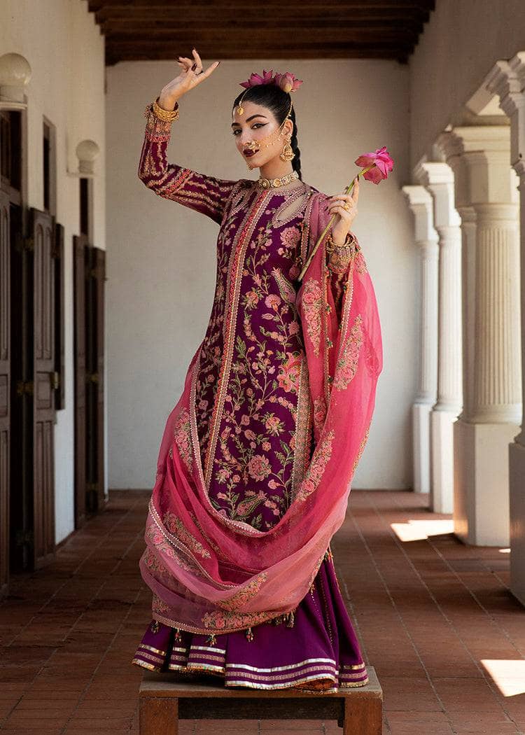 img_hussain_rehar_roshan_luxury_lawn_23_awwal_boutique