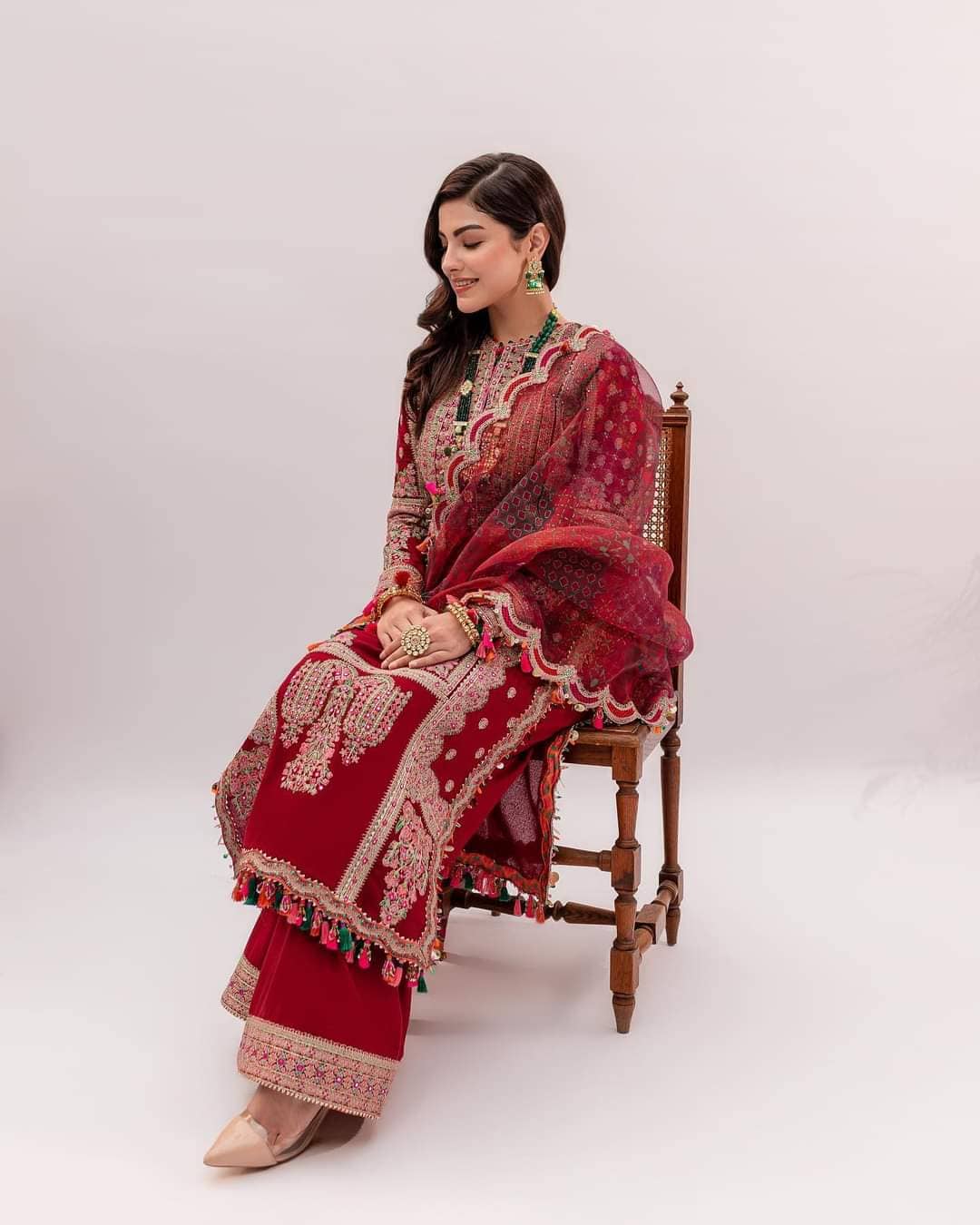 img_hussain_rehar_karandi_22_awwal_boutique