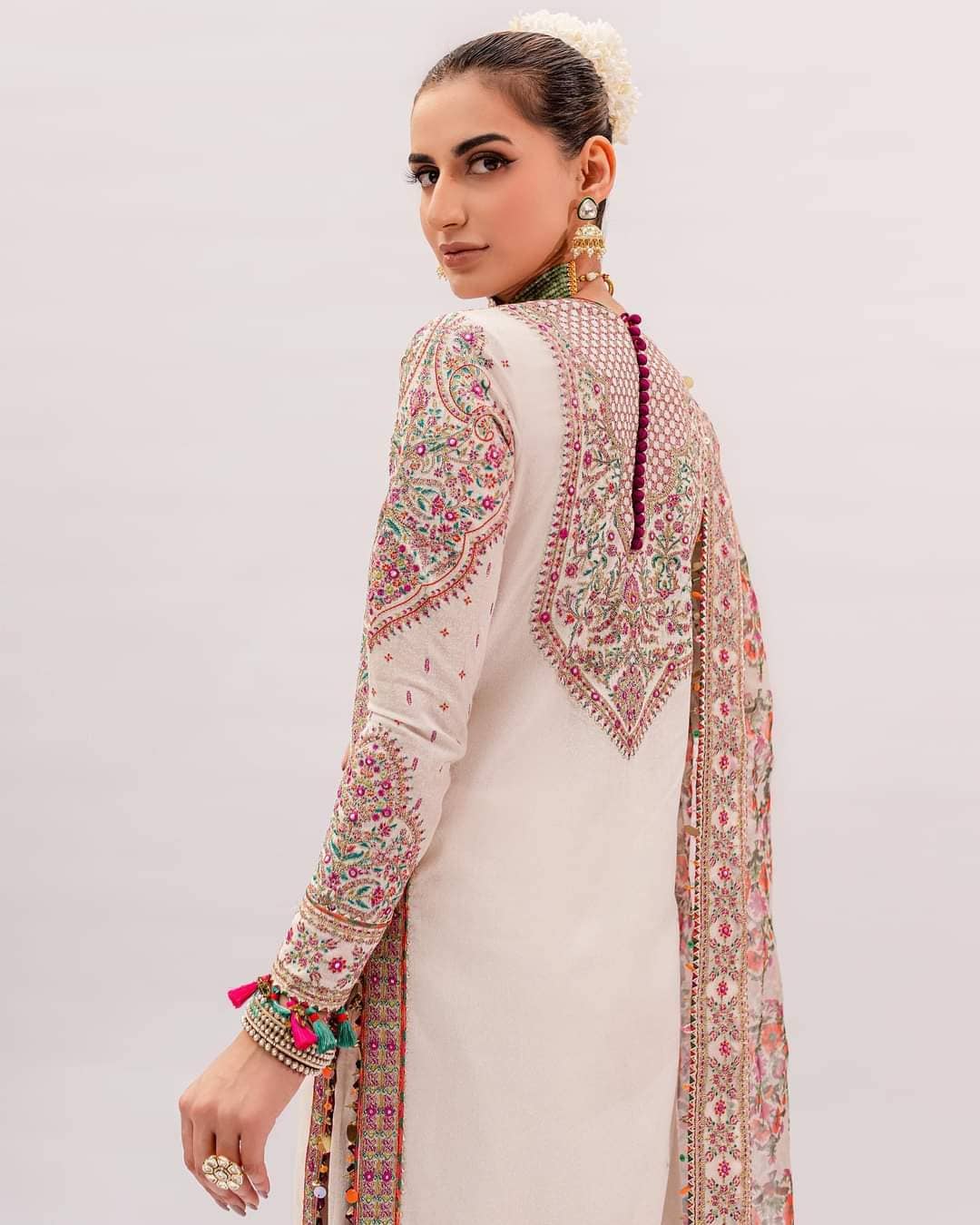 img_hussain_rehar_karandi_22_awwal_boutique