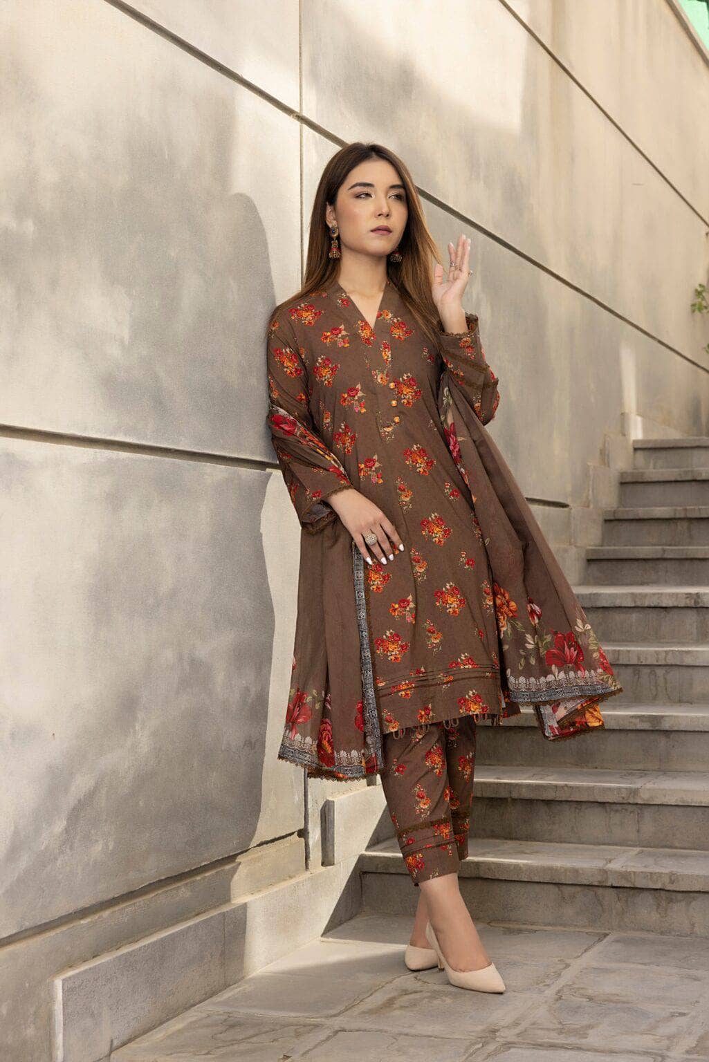 img_identics_by_regalia_awwal_boutique