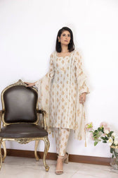 img_identics_by_regalia_awwal_boutique