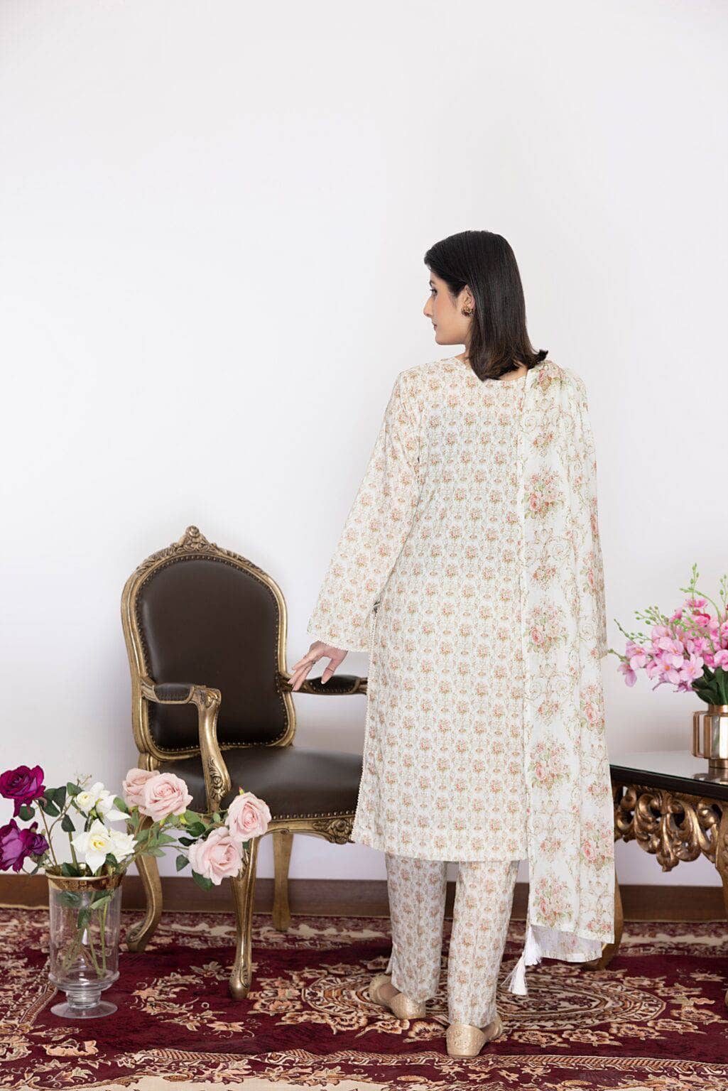 img_identics_by_regalia_awwal_boutique
