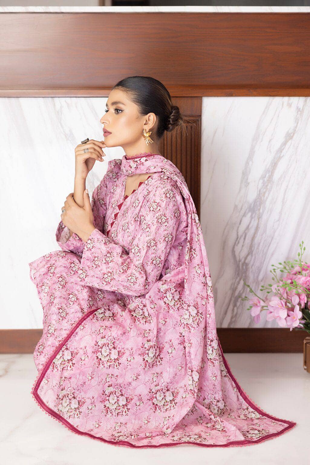 img_identics_by_regalia_awwal_boutique