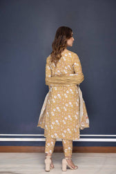img_identics_by_regalia_awwal_boutique