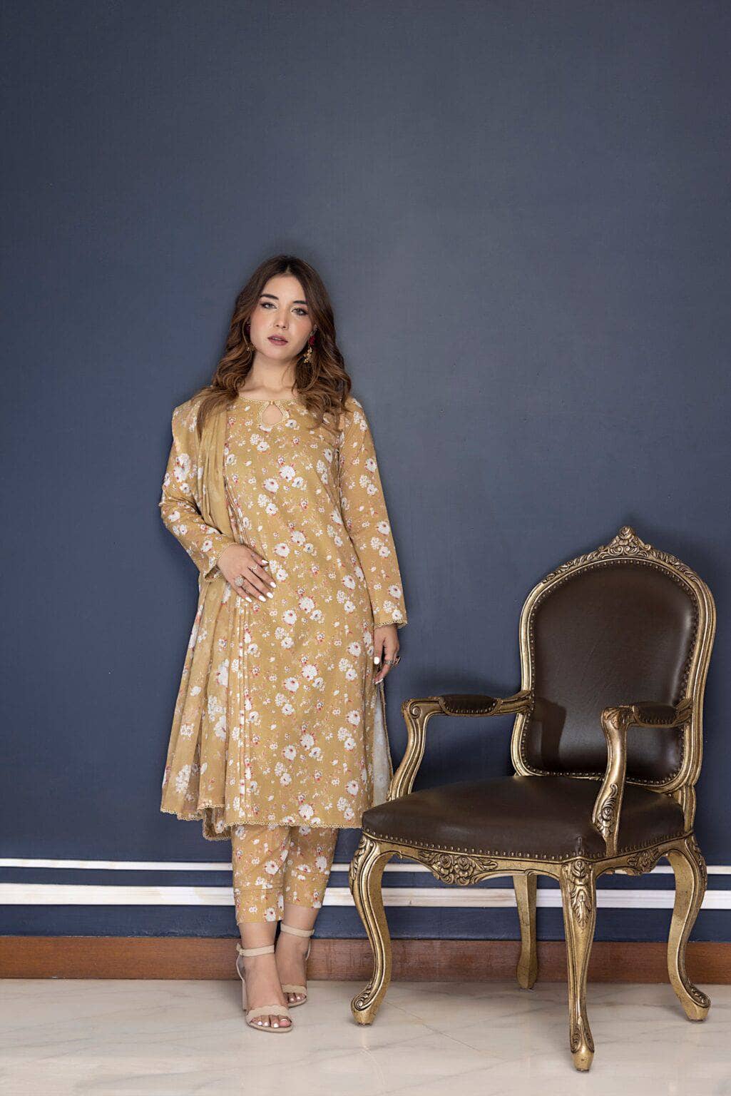 img_identics_by_regalia_awwal_boutique