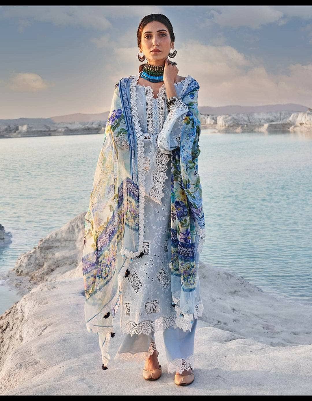 img_lawnkari_22_awwal_boutique