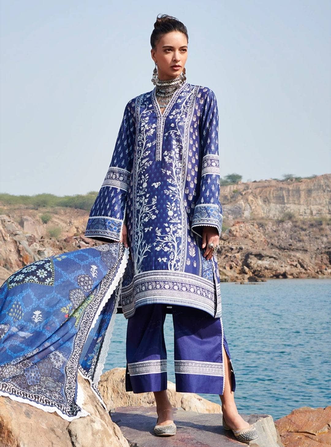 img_printkari_lawn_22_awwal_boutique