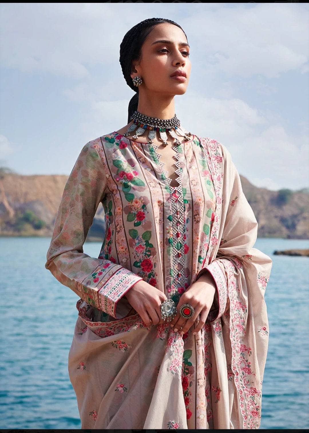 img_printkari_lawn_22_awwal_boutique