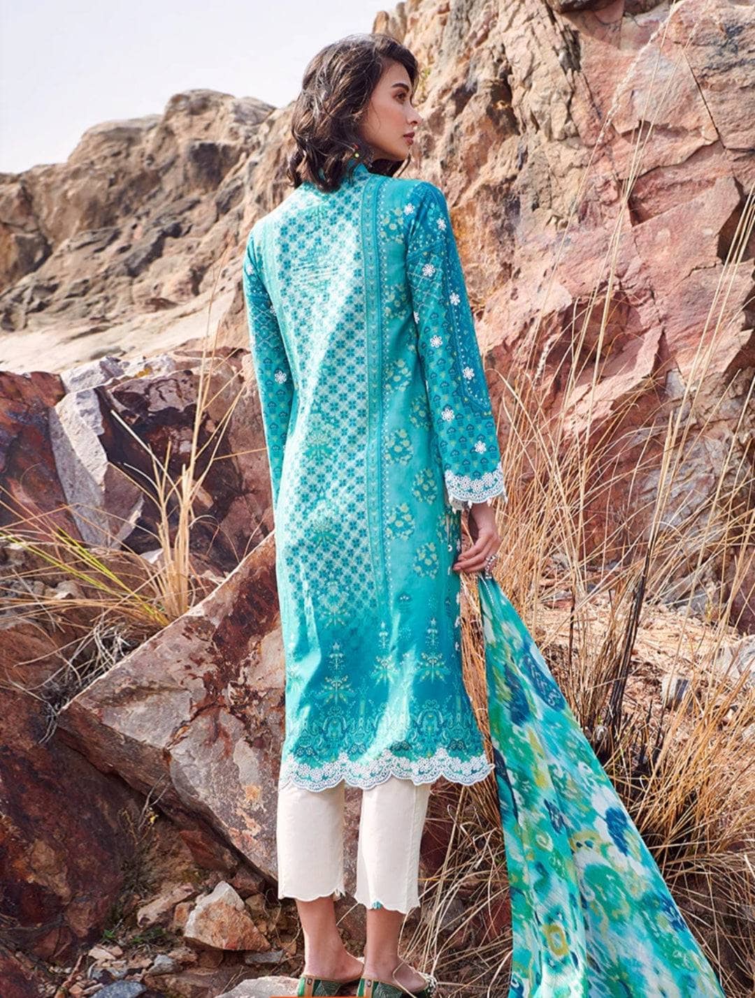 img_printkari_lawn_22_awwal_boutique