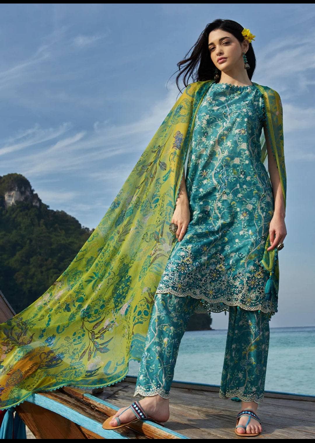 img_image_lawnkari_printkari_23_awwal_boutique