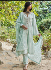 img_image_lawnkari_lawn_23_awwal_boutique