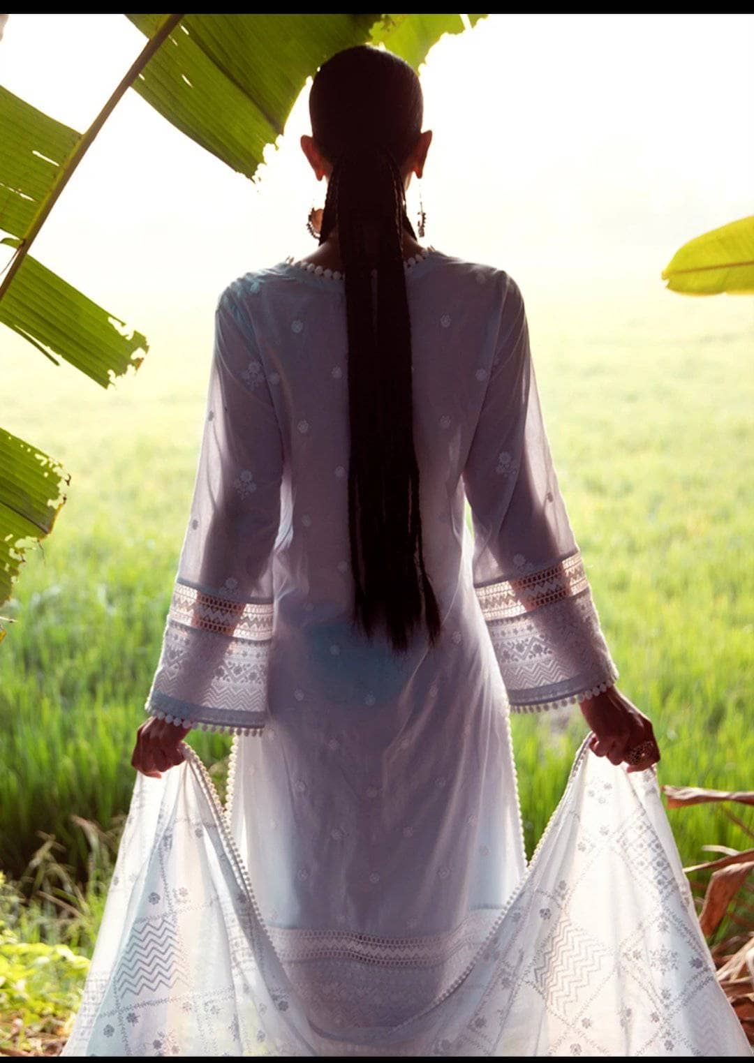 img_image_lawnkari_lawn_2021_awwal_boitique