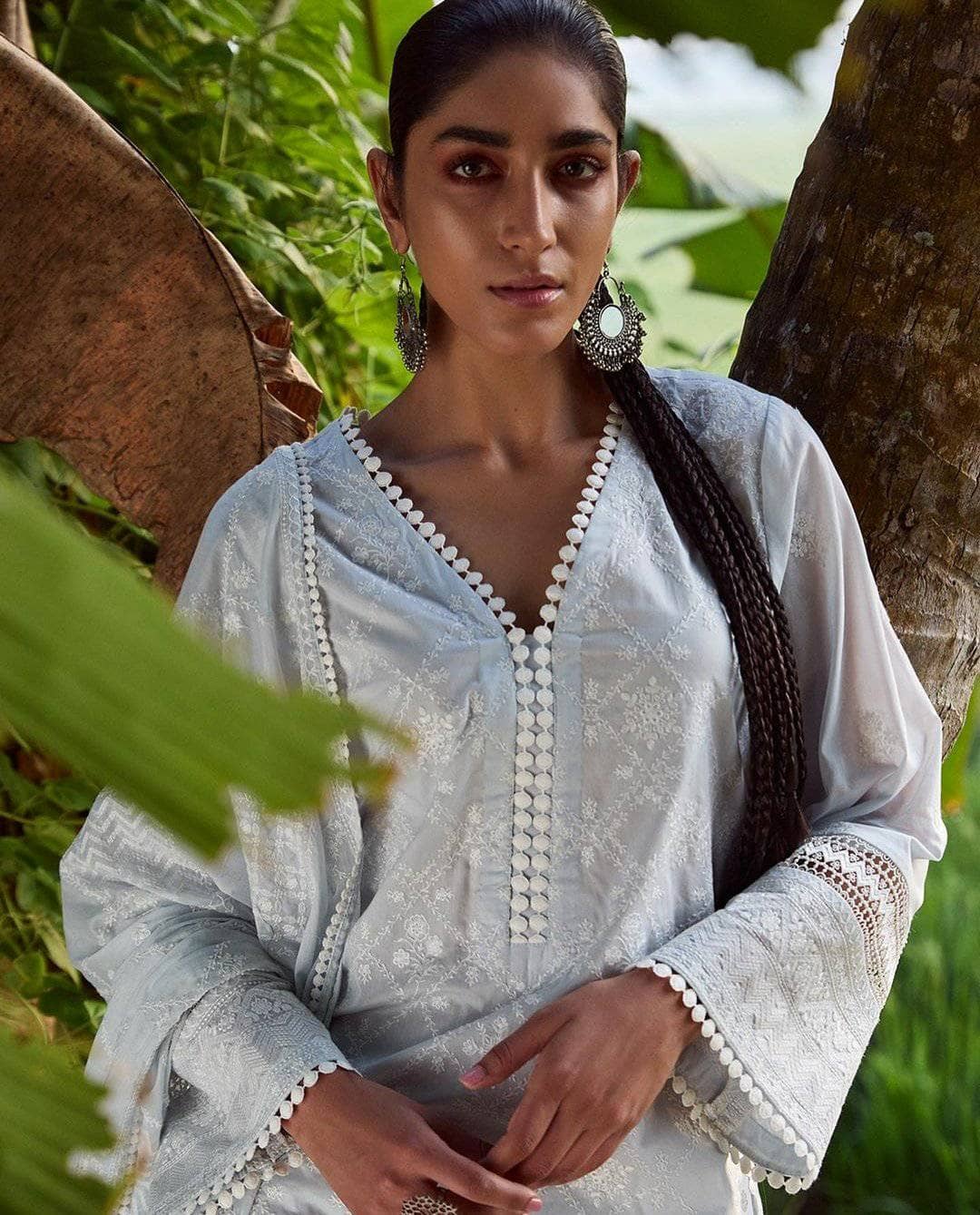 img_image_lawnkari_lawn_2021_awwal_boitique