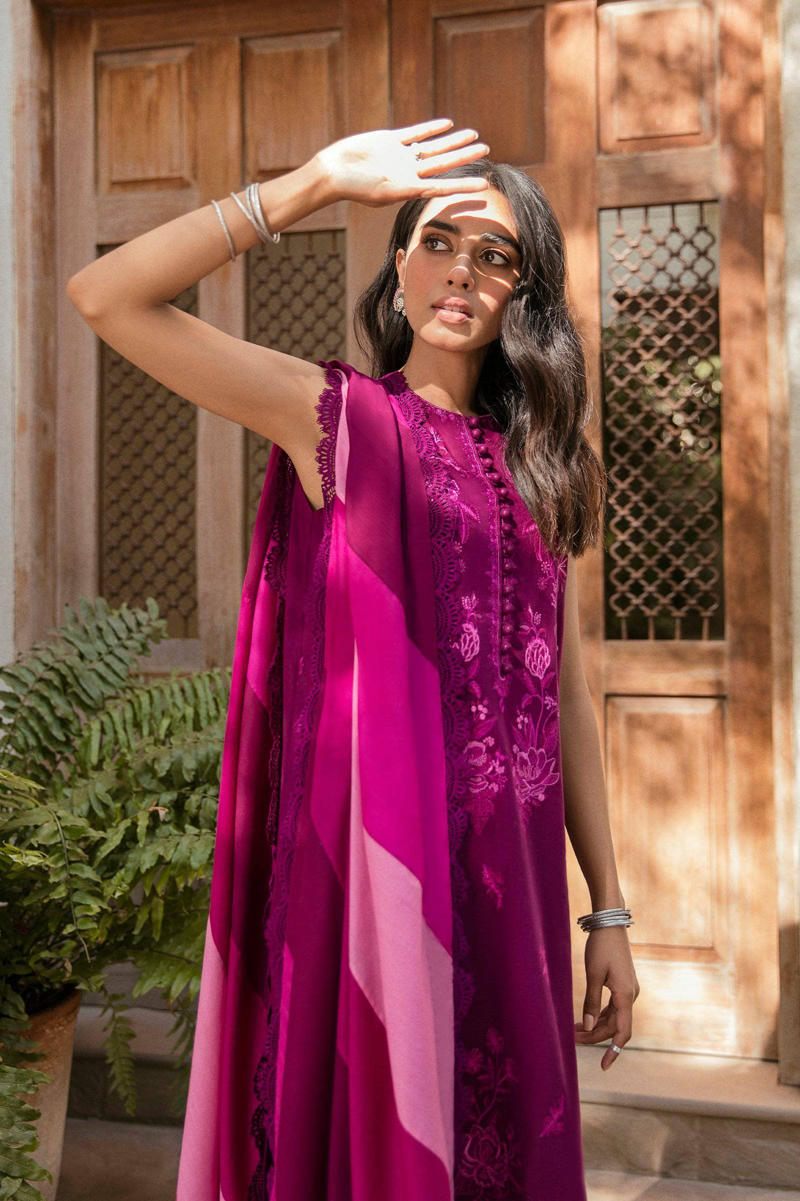 img_zaha_lawn_2021_awwal_boutique