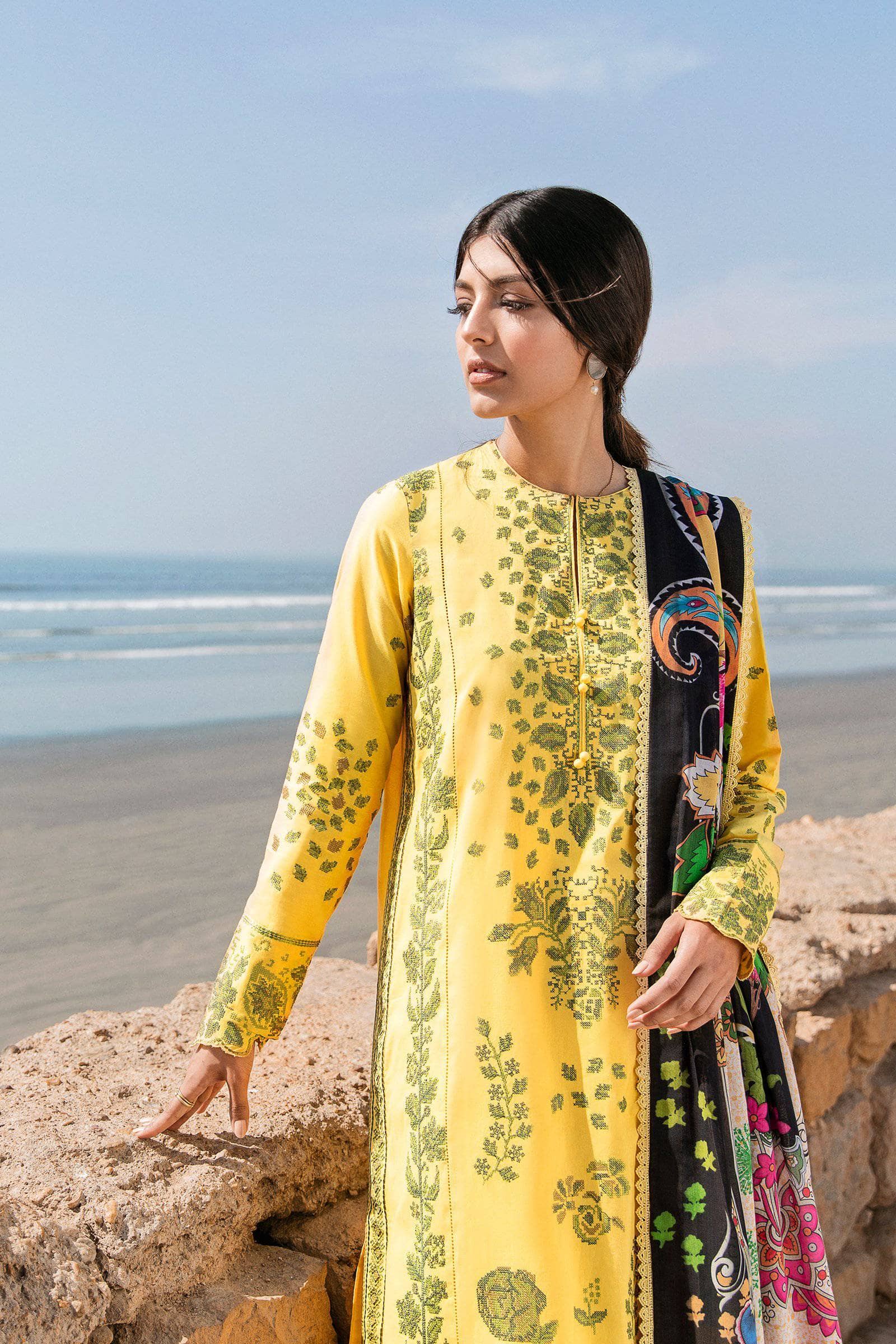 img_zaha_lawn_2021_awwal_boutique