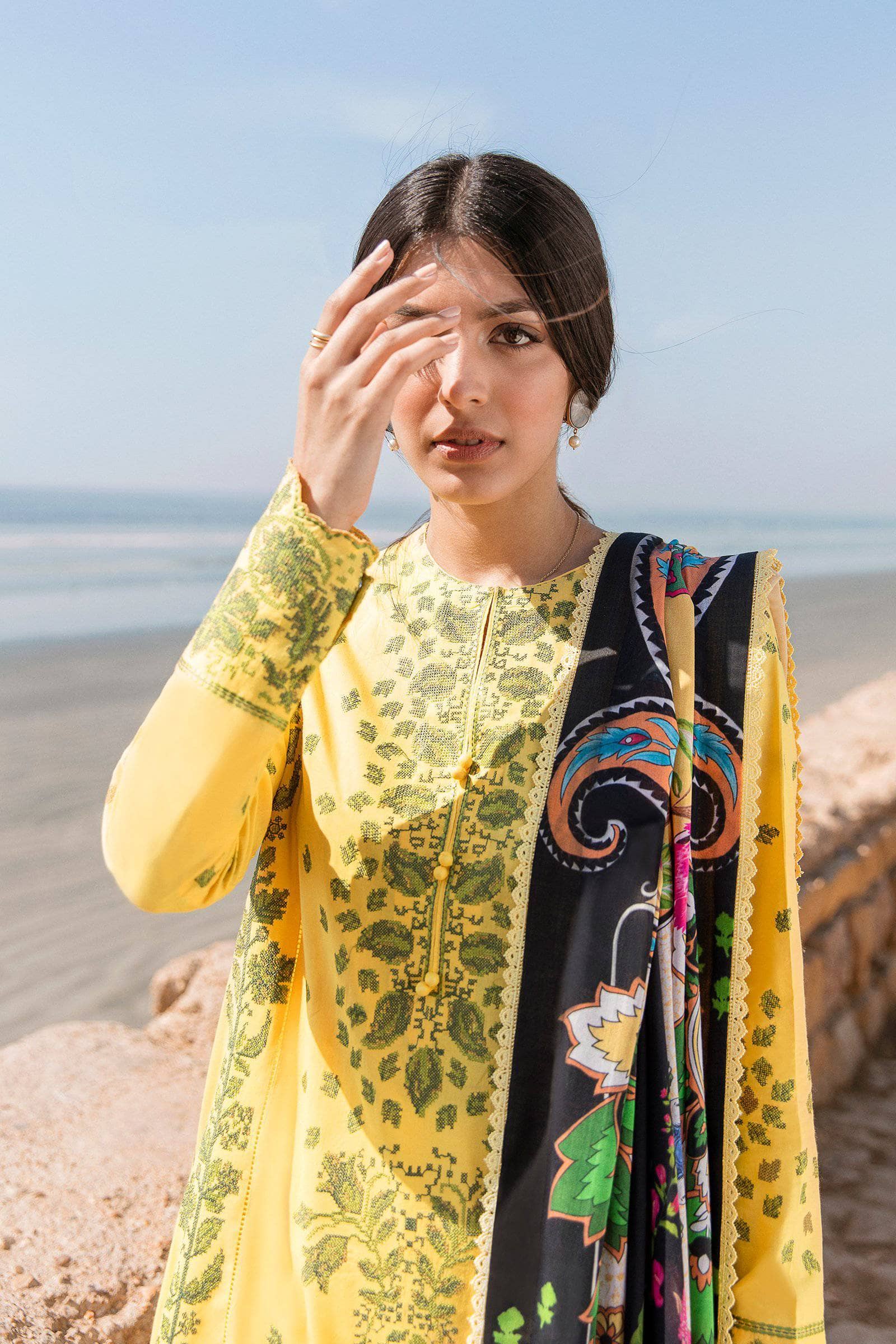 img_zaha_lawn_2021_awwal_boutique