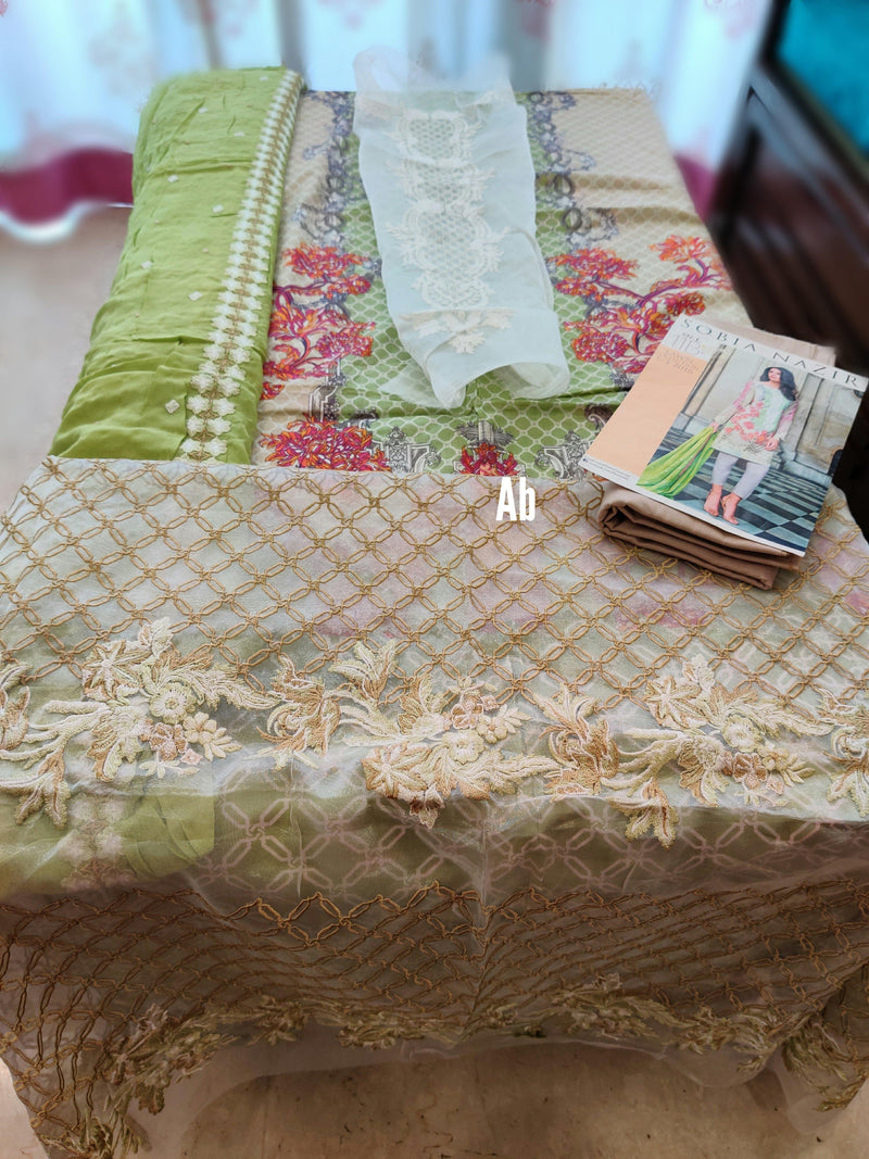 img_sobia_nazir_lawn_collection_awwal_boutique