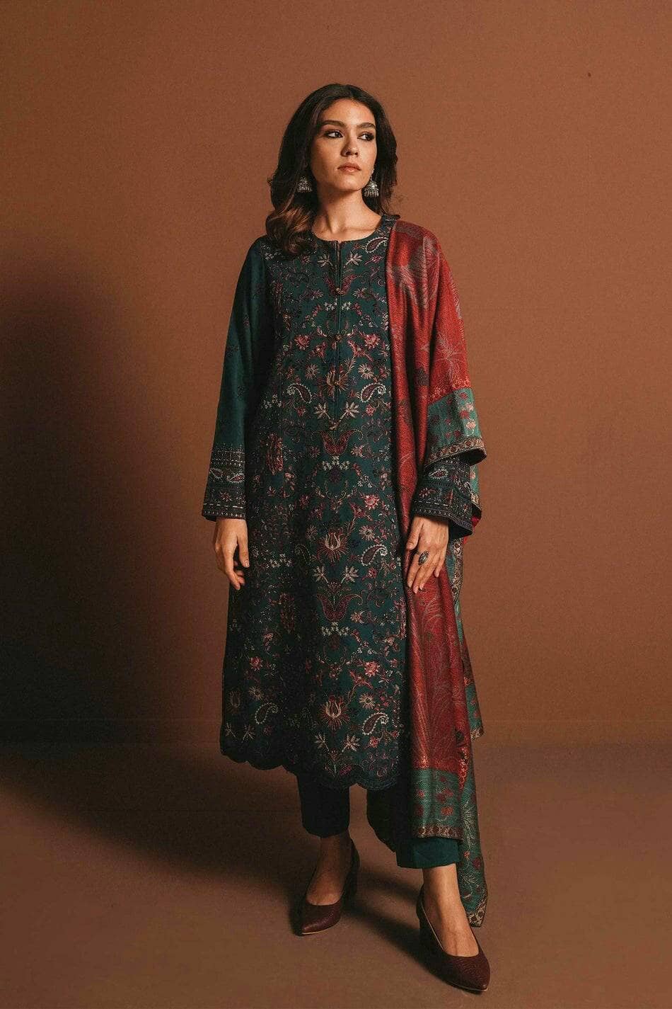 img_zara_shahjahan_winter_21_awwal_boutique