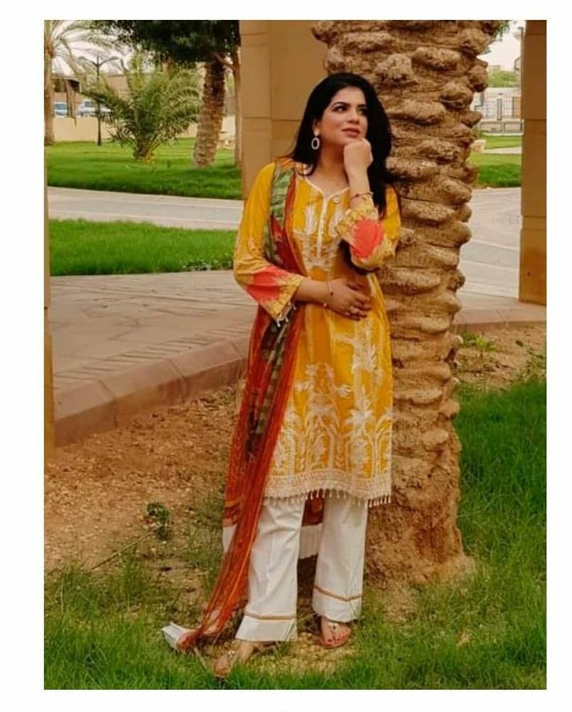 img_iznik_chinon_lawn_awwal_boutique