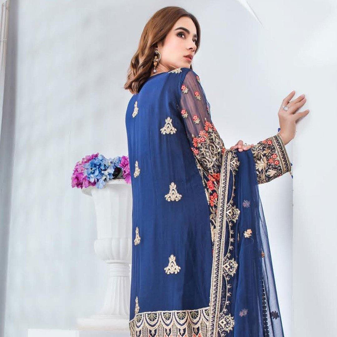 img_jannan_premium_embroidered_chiffon_awwal_boutique