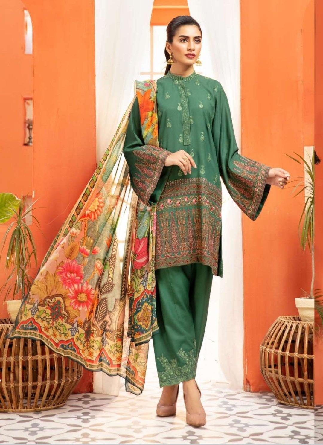 img_johra_zaib_leather_peach_woolen_shawl_collection_awwal_boutique
