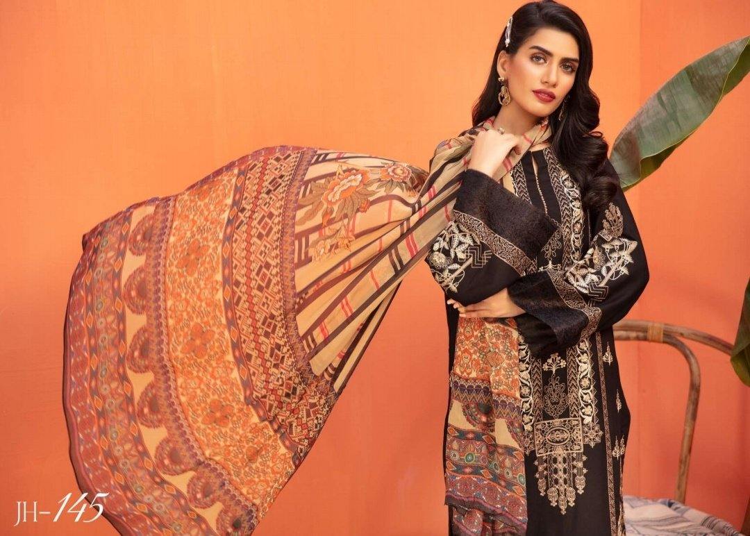 img_johra_zaib_leather_peach_woolen_shawl_collection_awwal_boutique