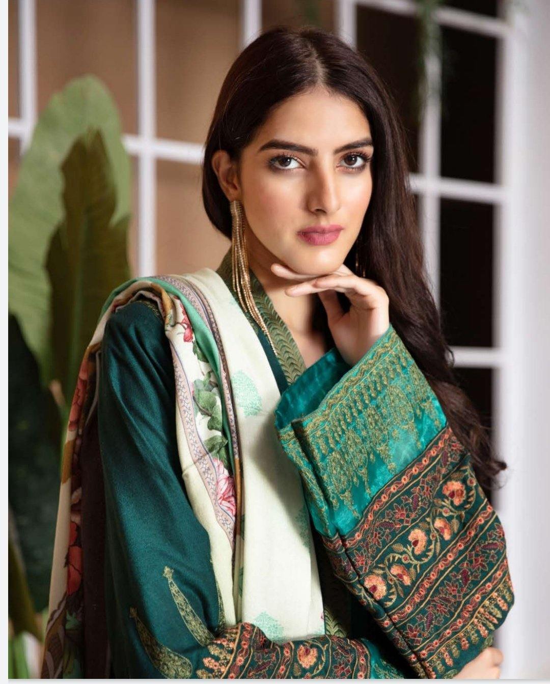 img_johra_jihan_leather_peach_woolen_shawl_collection_awwal_boutique