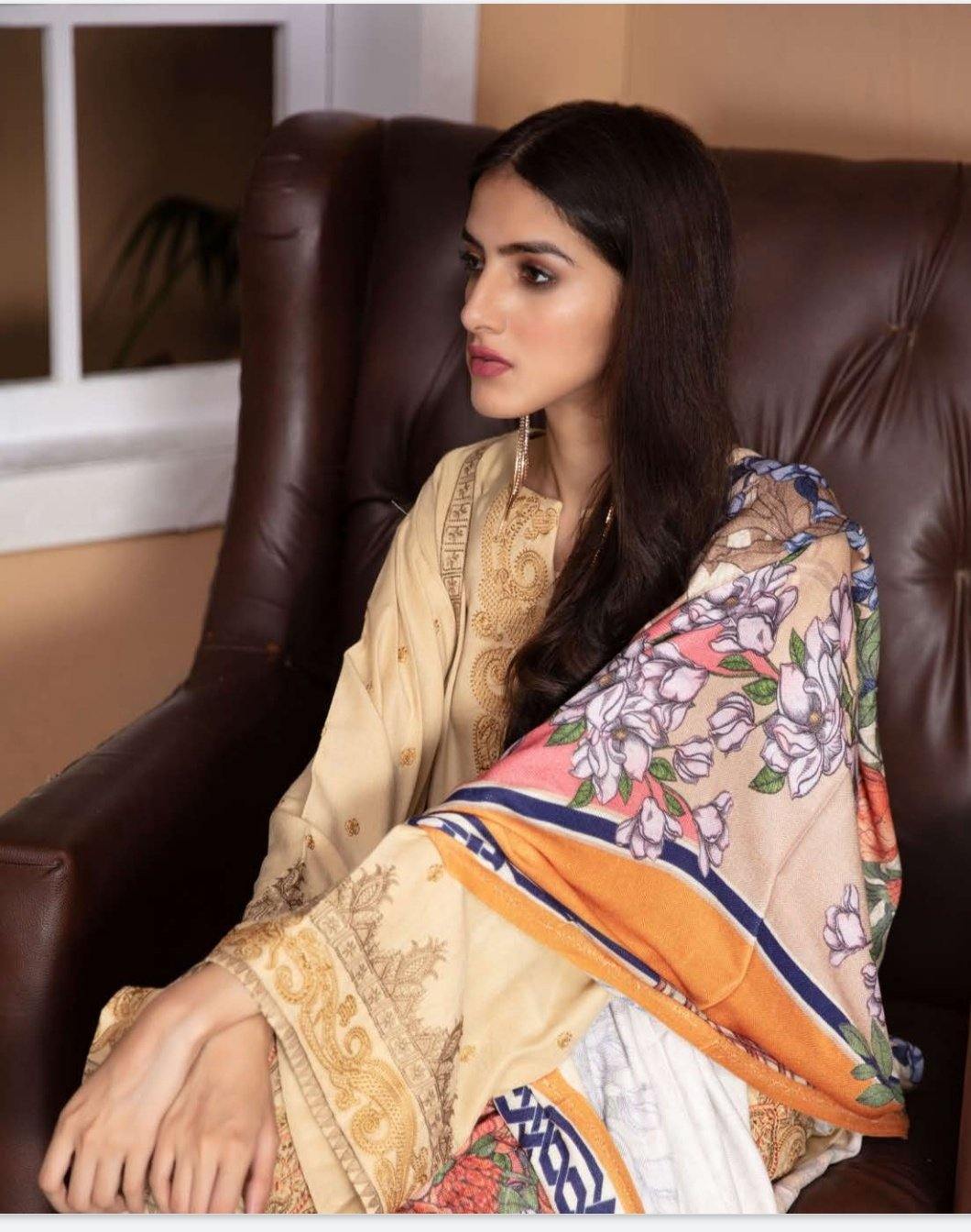 img_johra_jihan_leather_peach_woolen_shawl_collection_awwal_boutique