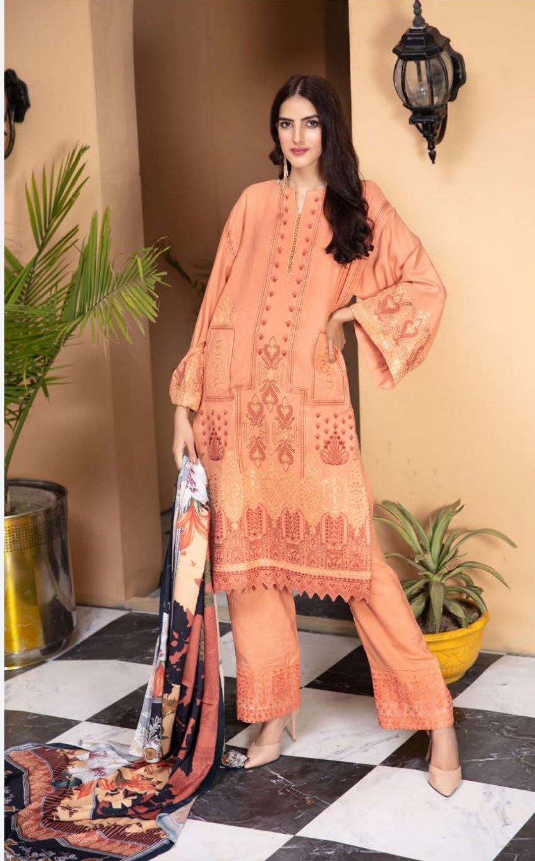 img_johra_jihan_leather_peach_woolen_shawl_collection_awwal_boutique