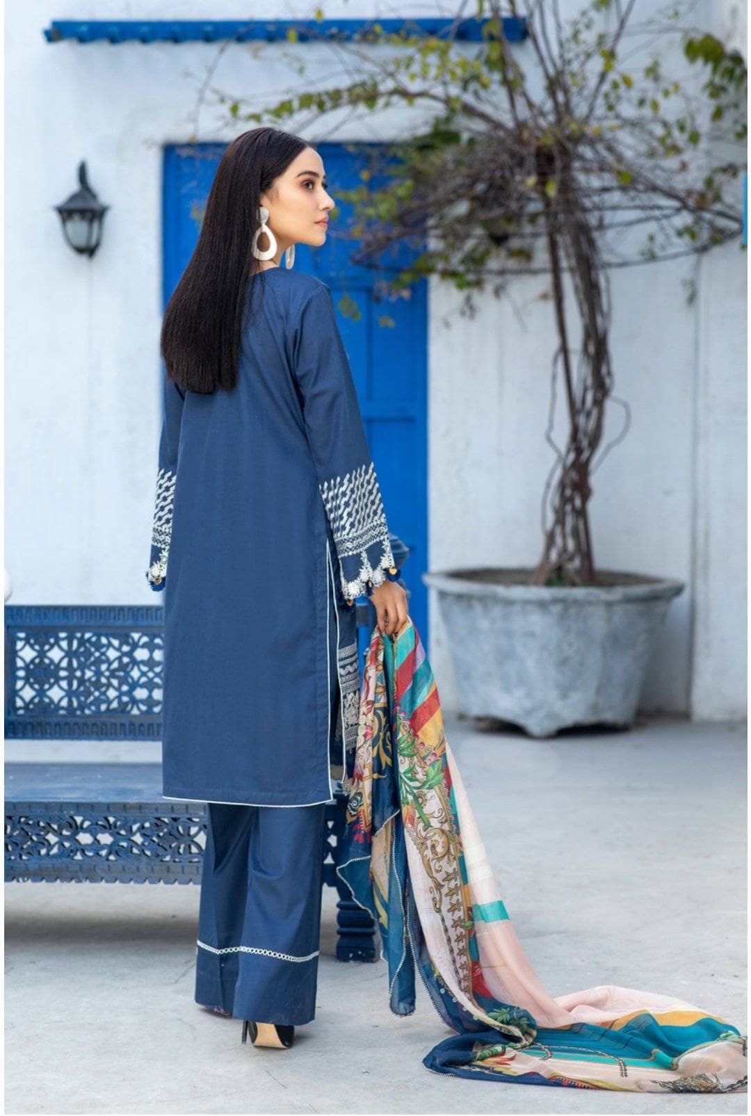 img_kalyan_chikankari_lawn_2021_awwal_boutique
