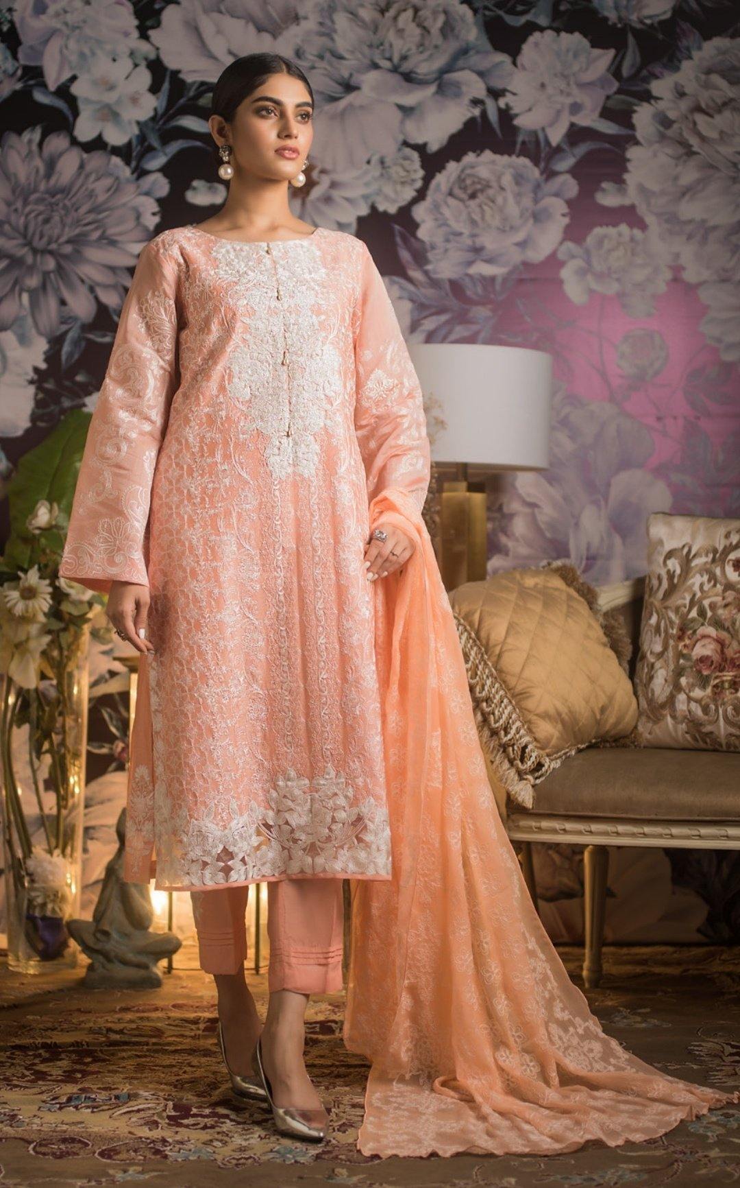 img_kalyan_schiffly_lawn_collection_awwal_boutique