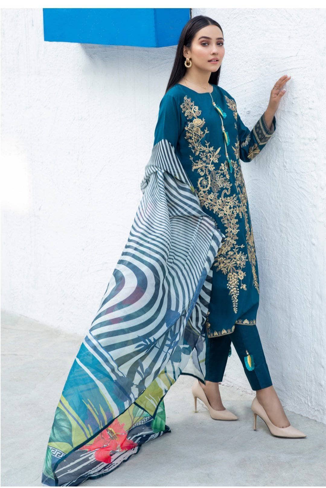 img_kalyan_chikankari_lawn_2021_awwal_boutique