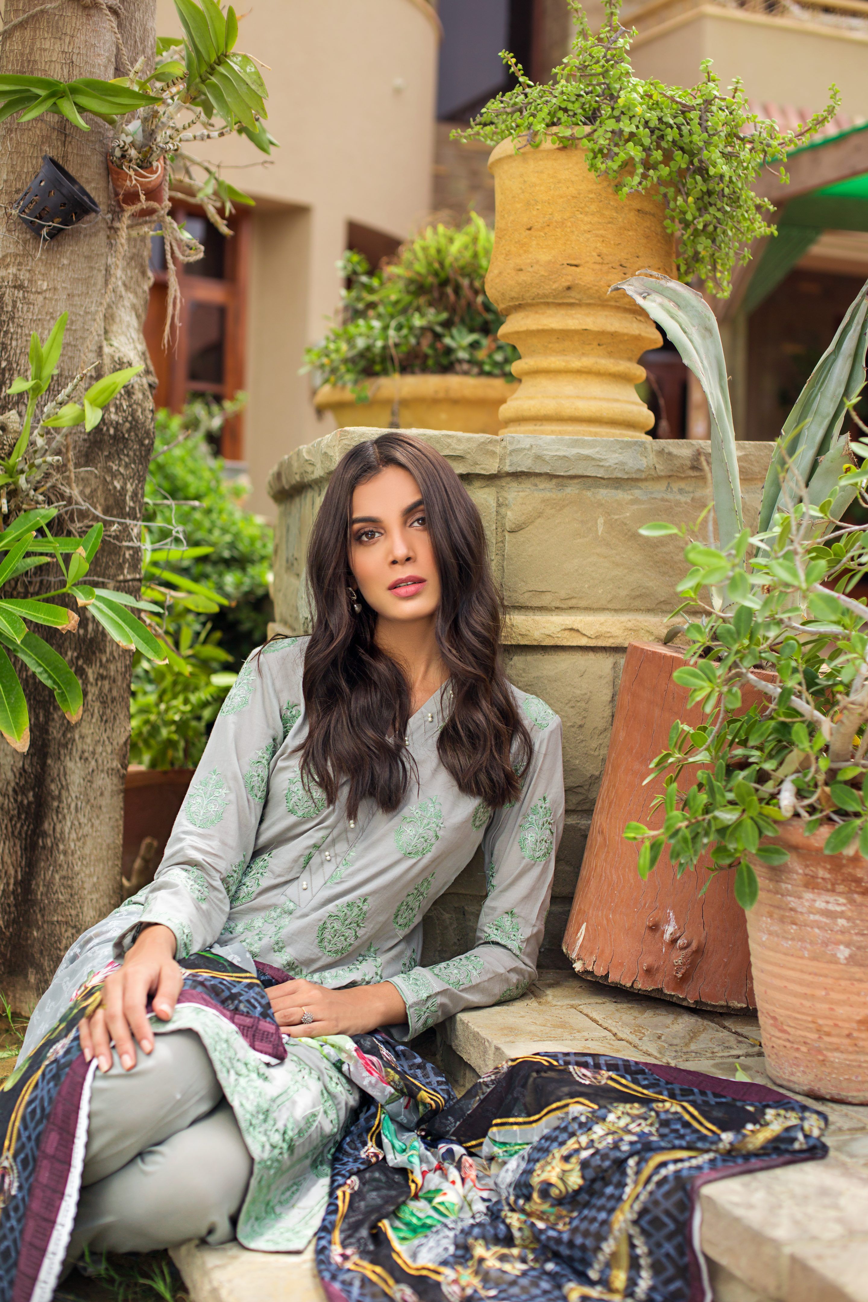 img_kalyan_lawn_awwal_boutique