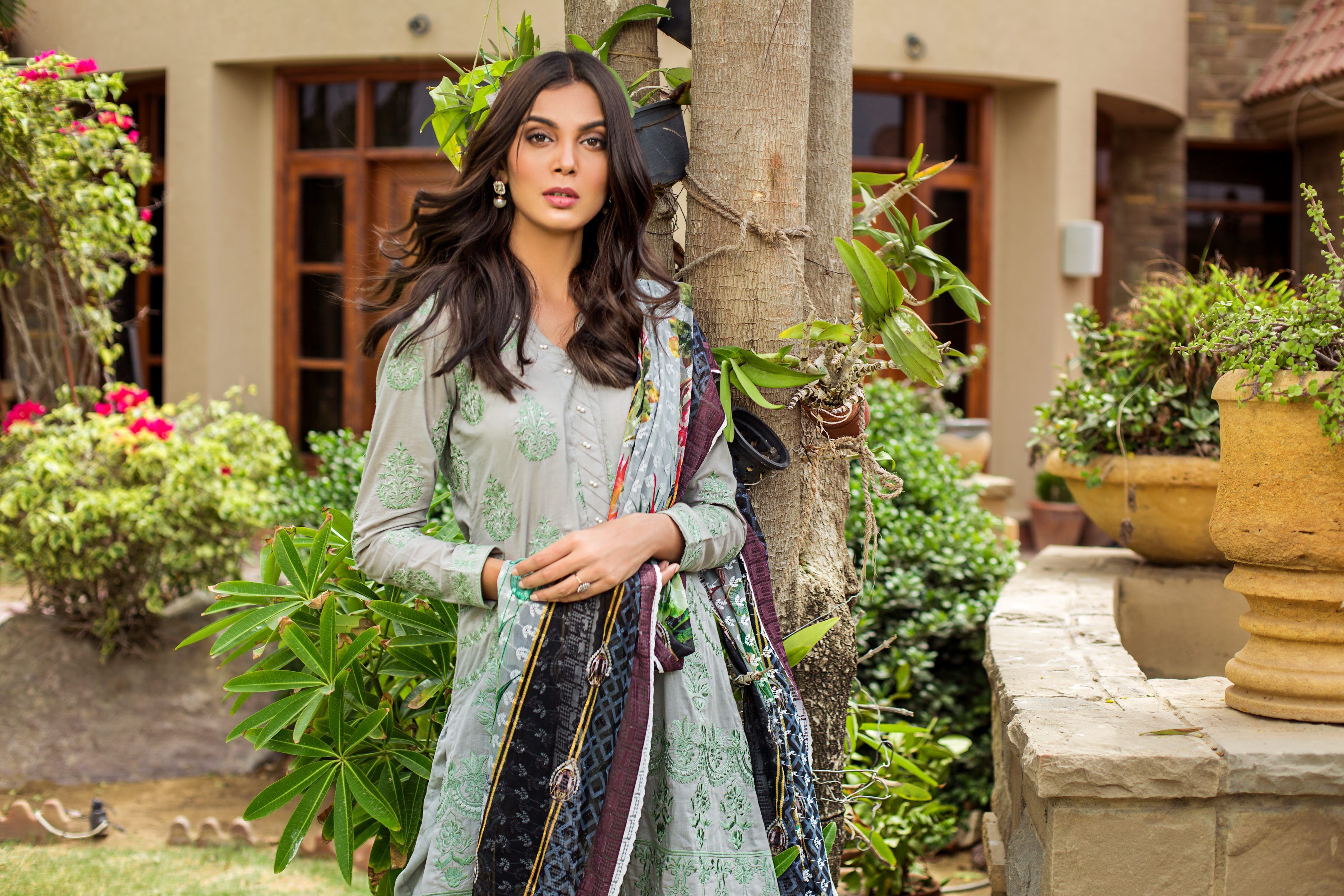 img_kalyan_lawn_awwal_boutique